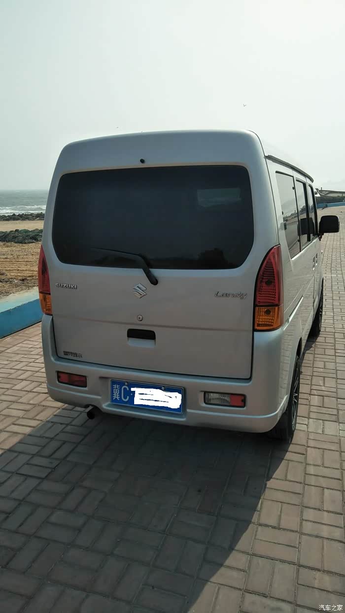 出09自动挡银色浪迪3万