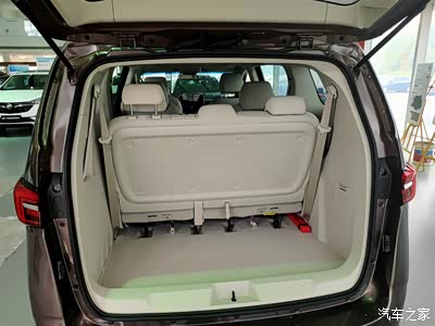 gl8陆上公务舱 舒适和奢华全都要——老车主看车小记