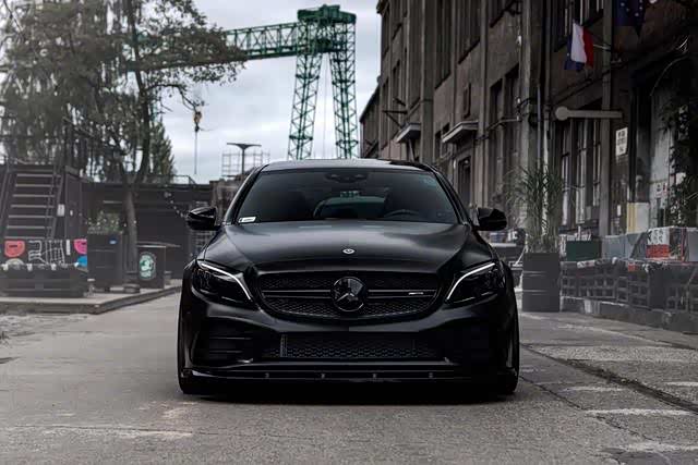 奔驰amg c43黑化版