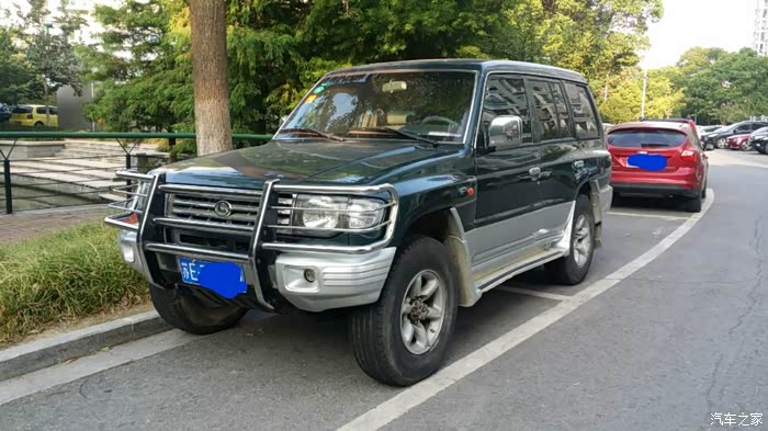 求购2010年左右的黑金刚2.4l四驱的.