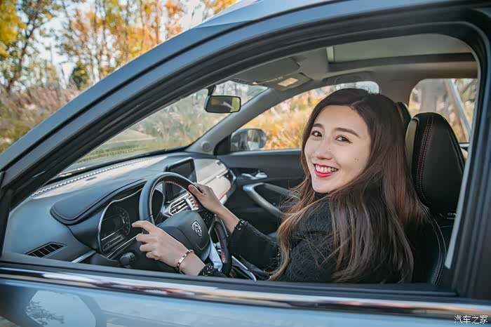 美女与颜兽颜值大咖秀宝骏510一路好相伴