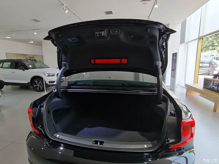 【图】去看了新款s90,已经下订了_沃尔沃s90论坛_汽车之家论坛