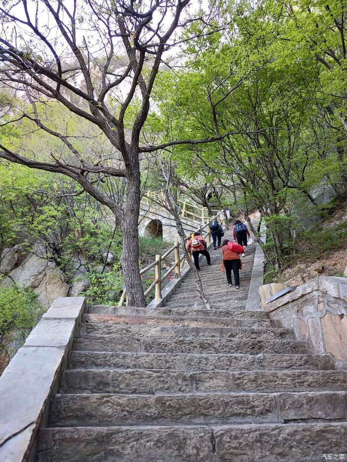 去嵩山少林寺登少室山的好汉坡