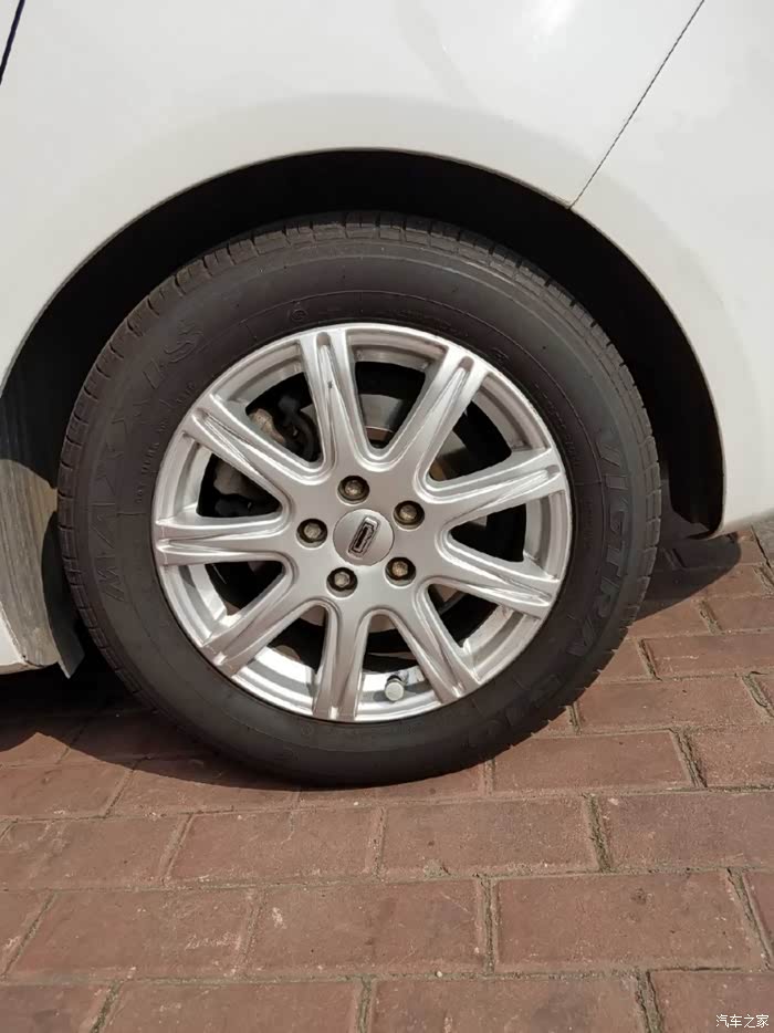 出售一套观致3轮毂轮胎