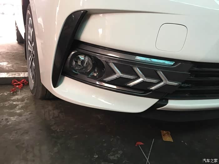 鱼骨led灯三种灯光