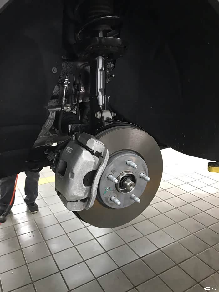 昨天昂科威召回安装加固件