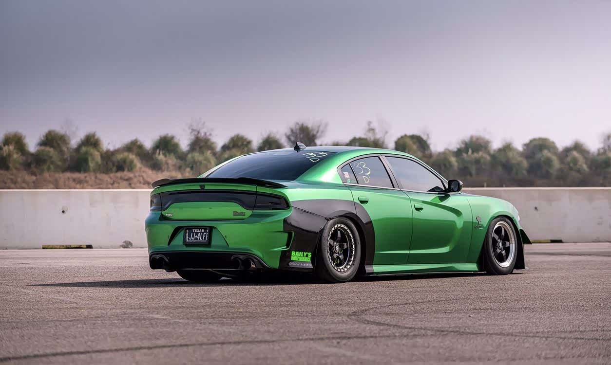 四门绿色的地狱猫,也是大排量机增怪兽一枚