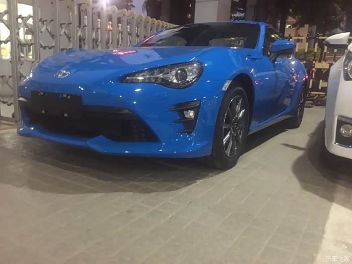 【图】蓝色的86,好看的不得了_丰田86论坛_汽车之家论坛