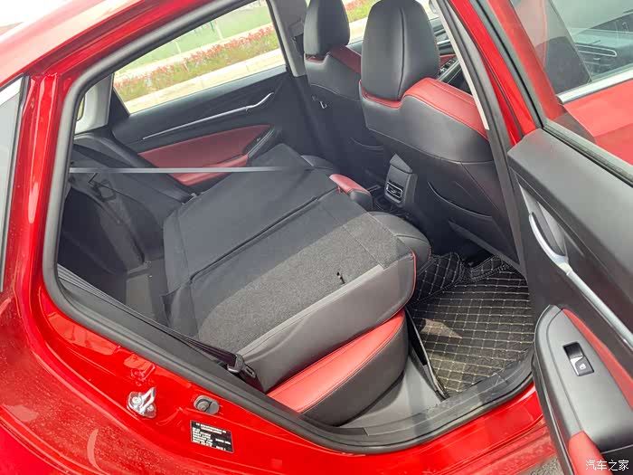 初见倾心逸动plus鉴赏