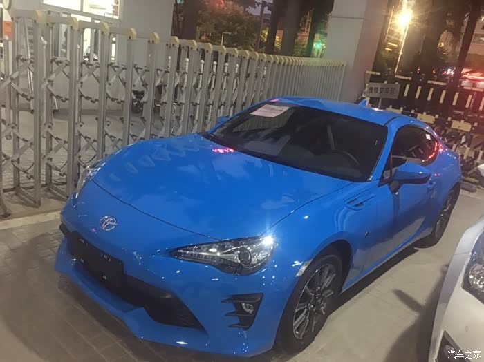 【图】蓝色的86,好看的不得了_丰田86论坛_汽车之家论坛