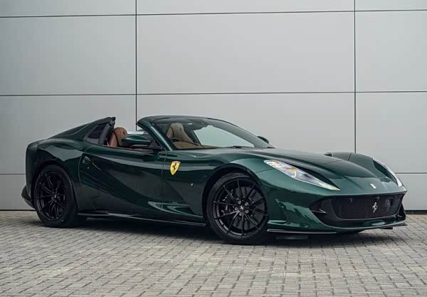 法拉利812gts绿色的车身涂装非常帅气爱了爱了