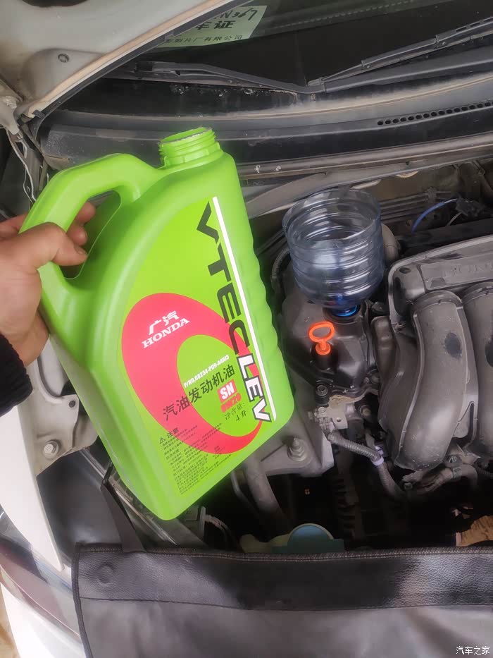 三代飞度更换cvt变速箱滤芯跟变速箱油