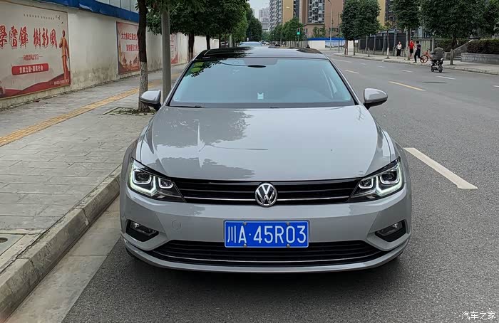 凌渡#碳晶灰#新颜色,很漂亮,谁订过货