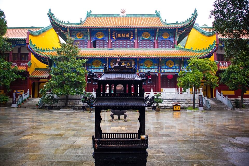 武汉现存最古老的寺院宝通禅寺它也是武汉市佛教四大丛林之一