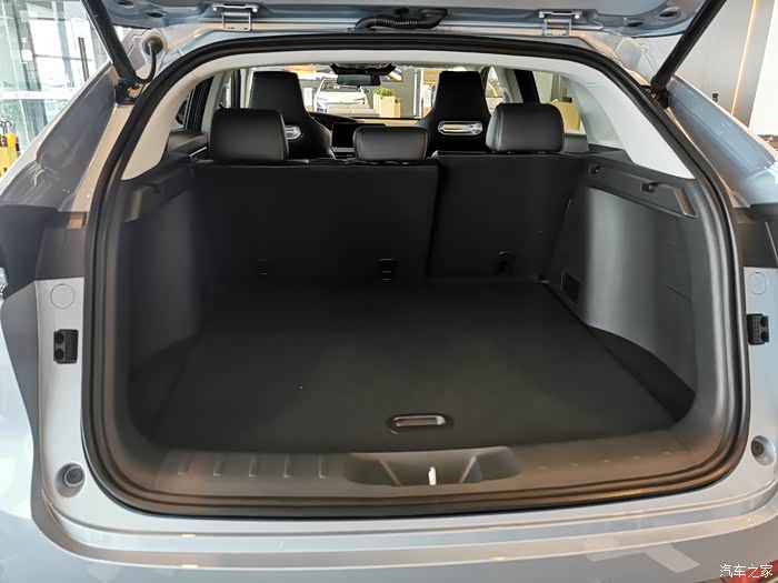 带您领略新款豪华座驾长安unik