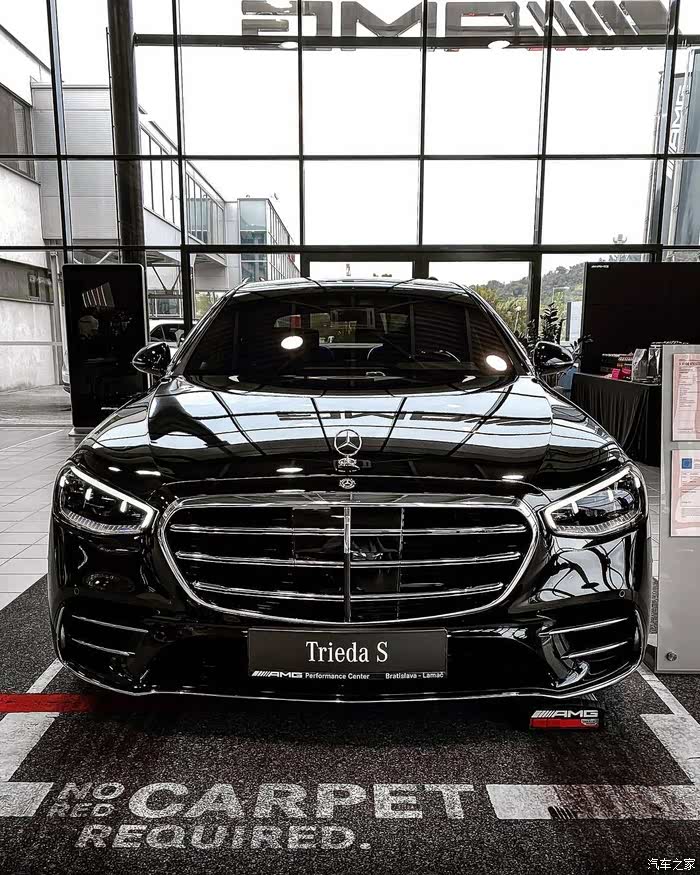 主打科技牌的也是最受争议的一代s级奔驰s级w223