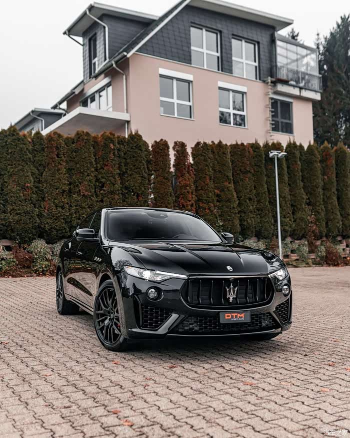 玛莎拉蒂levante s gransport