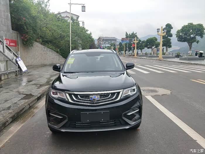 黑武士吉利博越