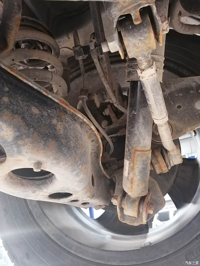 【图】18款cs75底盘生锈_长安cs75论坛_汽车之家论坛