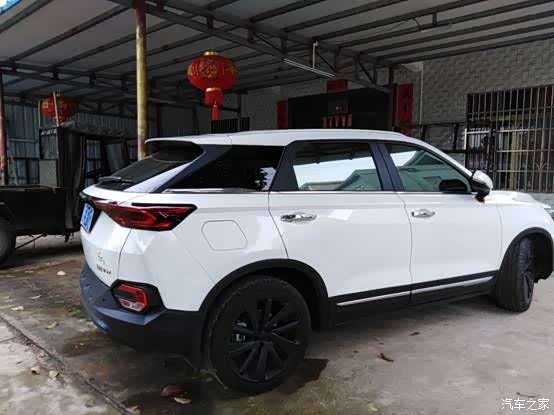 【图】黑白相间,t77新车赏析_奔腾t77论坛_汽车之家论坛