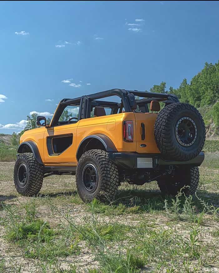 福特这台粗犷的越野车各种细节很野