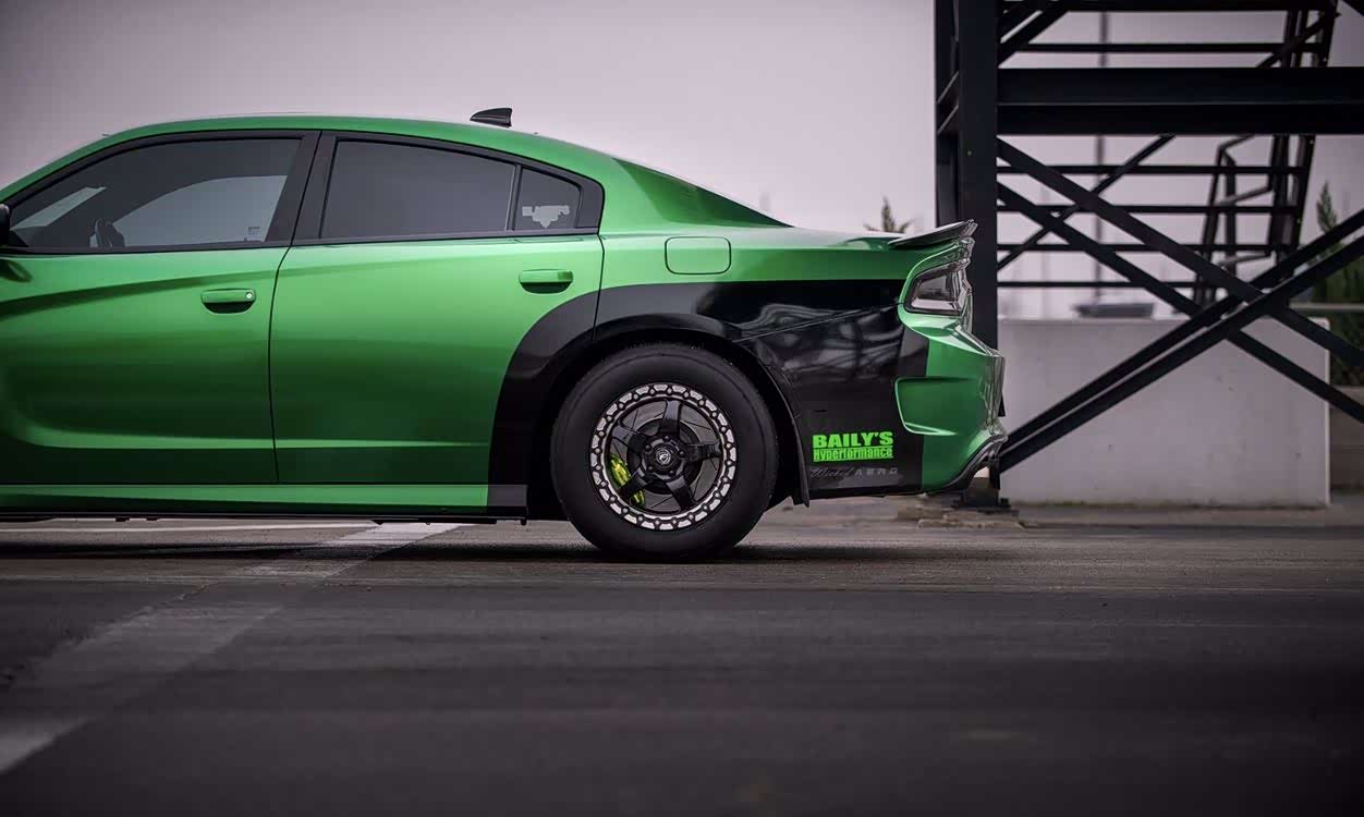 四门绿色的地狱猫,也是大排量机增怪兽一枚