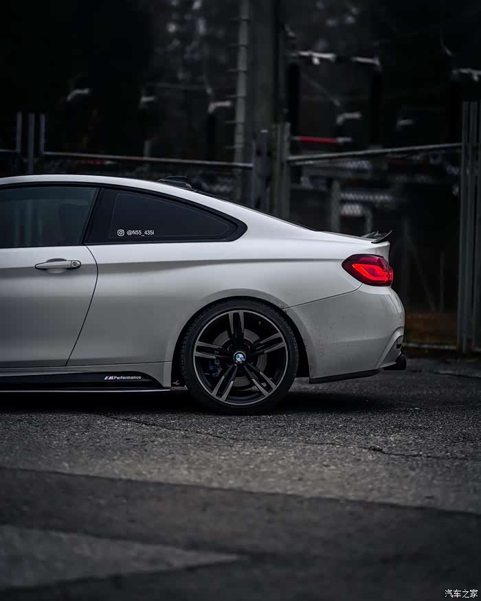 宝马435i (f32),瞧这样子多帅