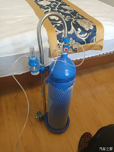 800大洋买的钢瓶氧气,可以连续吸三四个小时