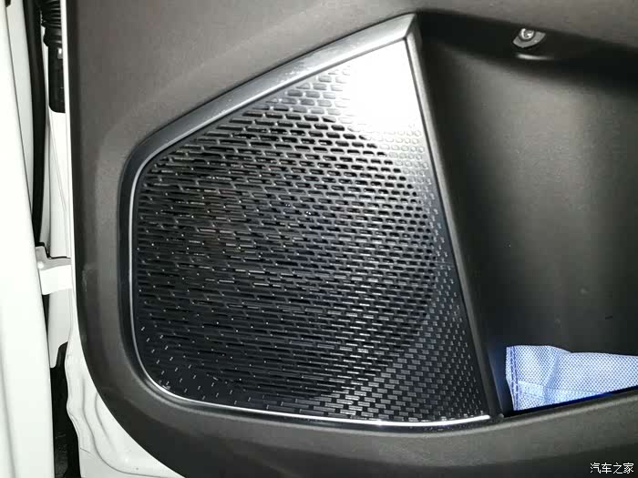 【领克01】最佳旅途伴侣 - infinity音响