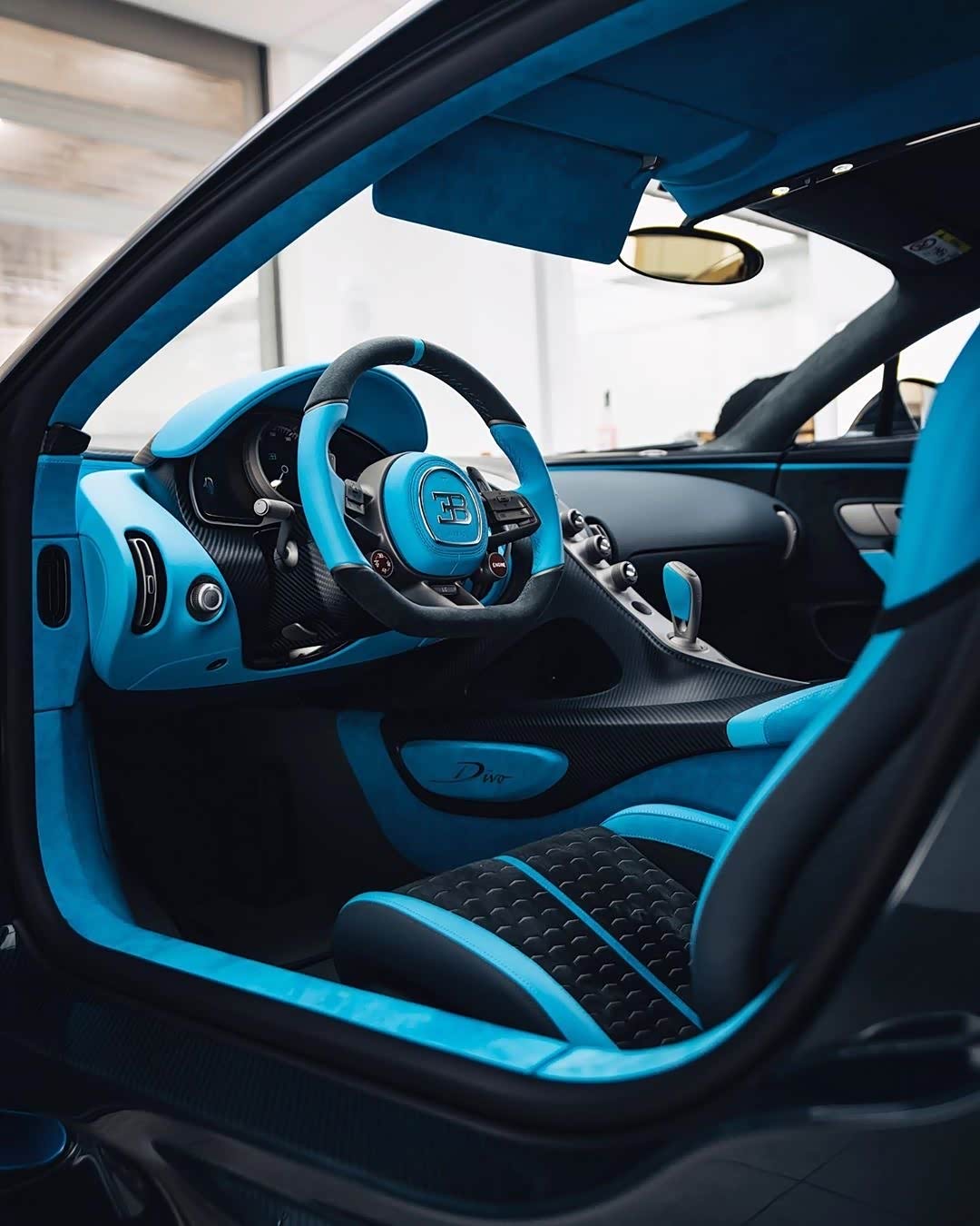 以前一直欣赏不来布加迪,直到它的出现!_divo论坛_手机汽车之家