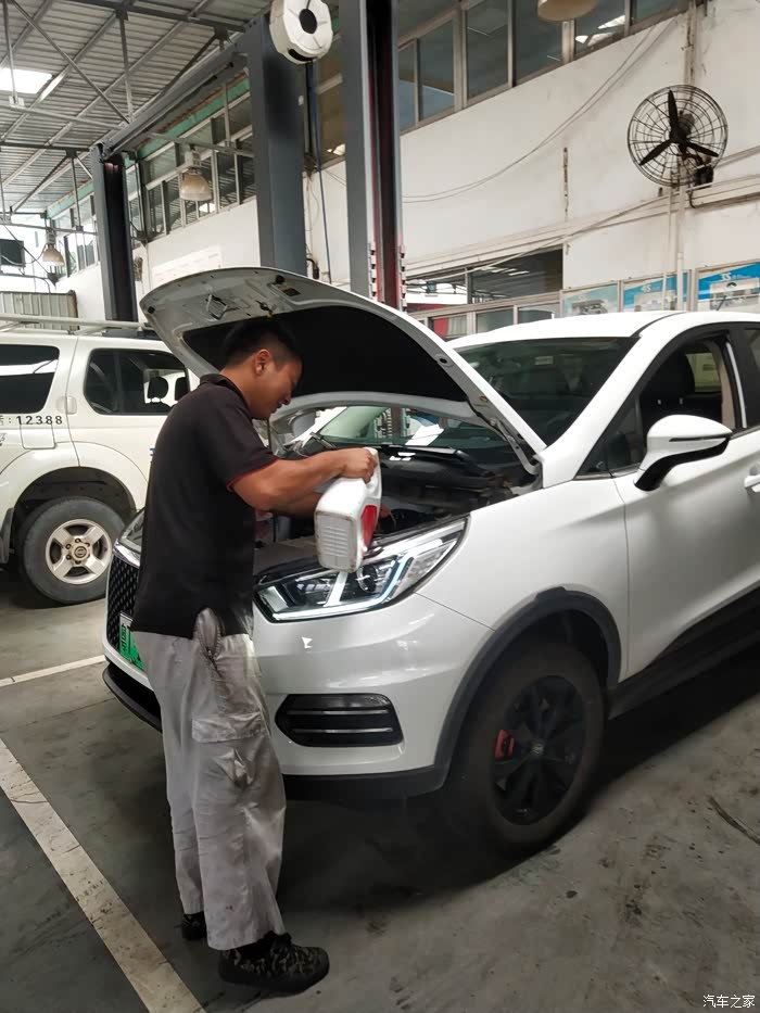 首次接触纯电动车保养的小新之感欢迎各位一起讨论