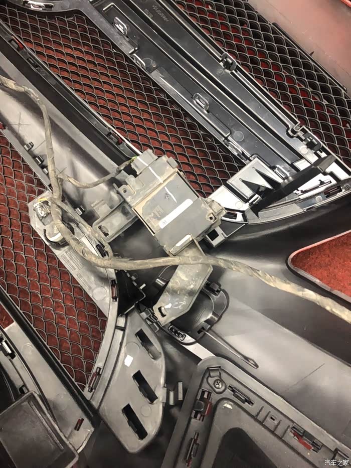 求知gla碰撞预防辅助系统的传感器在哪里