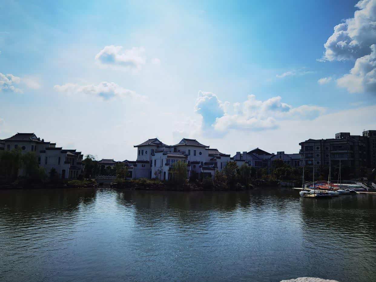 美丽的昆承湖畔休闲好去处