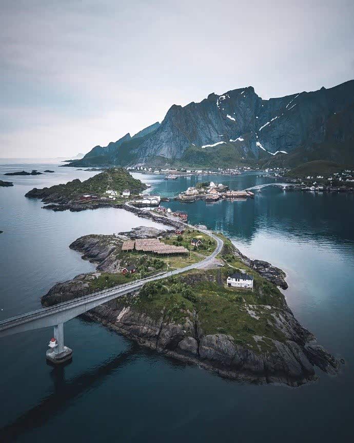 挪威北部的罗弗敦群岛遗世而独立的世外桃源
