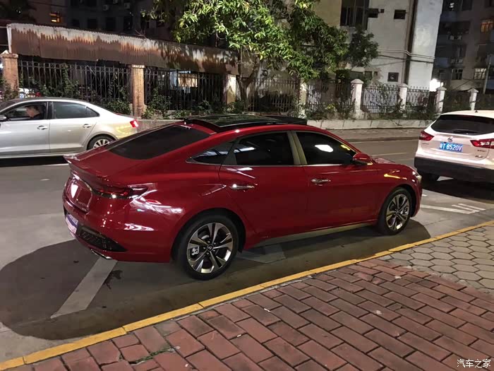 19年3月买的菲斯塔红色够骚