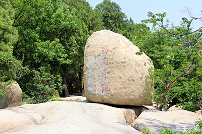 峄山甘露池图片