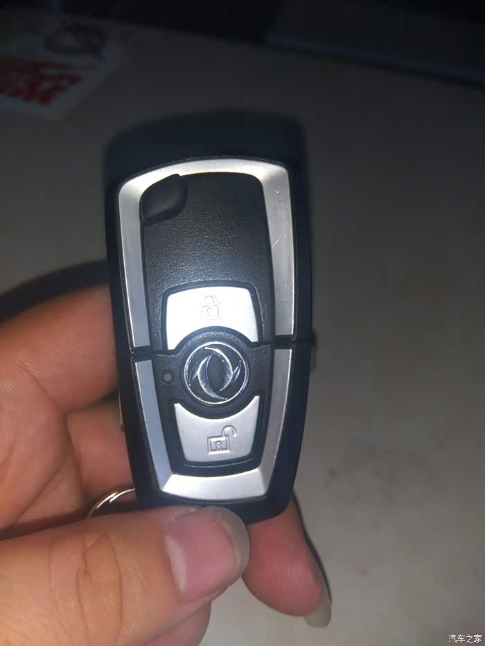 现在开的半挂车东风天龙