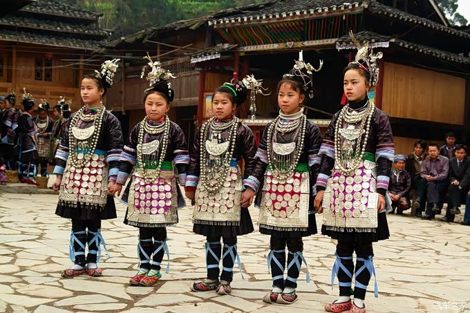 你好2021随走随拍记录占里侗寨神奇的换花草