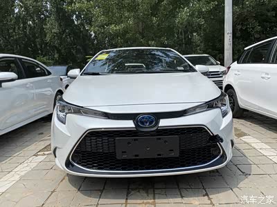 2021款雷凌双擎豪华版珍珠白选装原厂皮质选装包 目前开到两周快1000