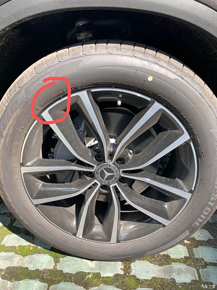 1653 | 回复: 16 奔驰glc论坛 现在glcl没有防爆胎,那爆胎了怎么办?