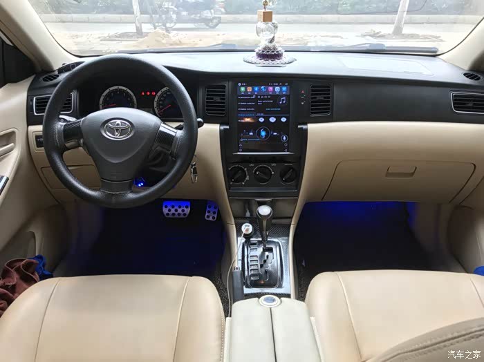 13款花冠内饰加装5d碳纤维贴纸