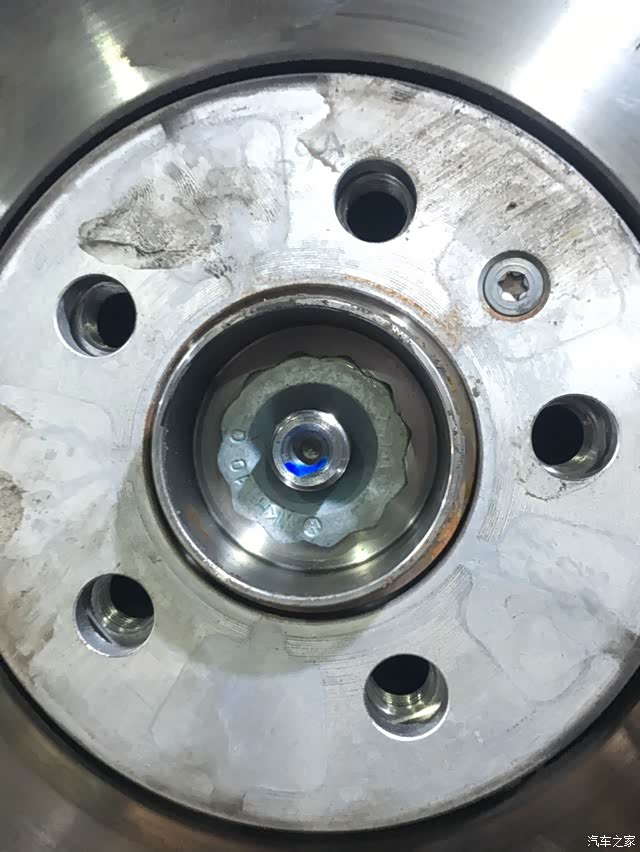 友情提示半轴螺丝次性的,拧掉就需要换新