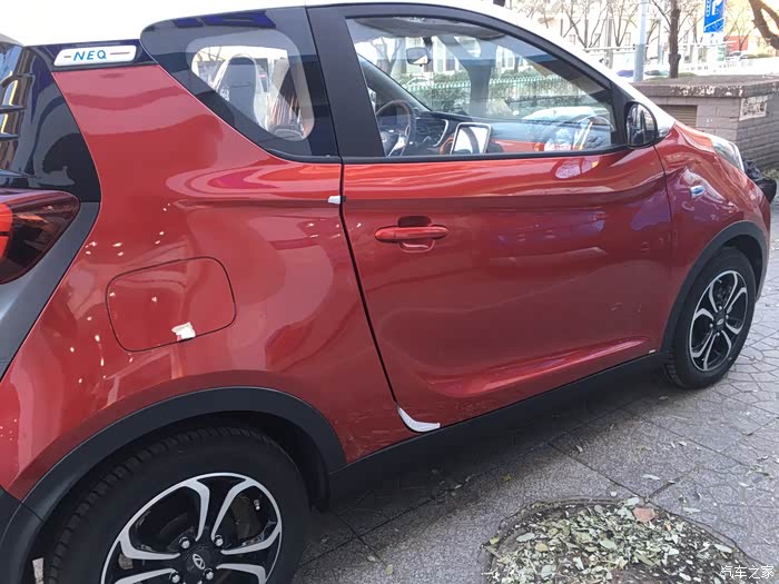 五彩缤纷的奇瑞新能源小蚂蚁