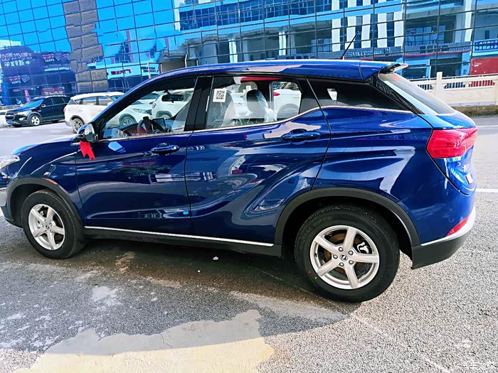 圣诞节闪亮登场的蓝色妖姬东风风光500