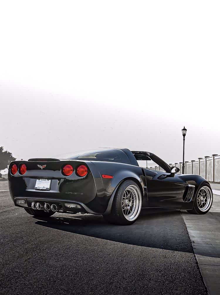 雪佛兰克尔维特c6,尾部有点复古,真拉风