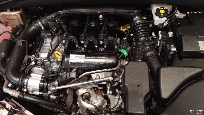 给缸发动机来个特写