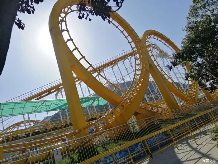 秦岭欢乐谷让我和小伙伴们体验了一把飞一般的感受与刺激