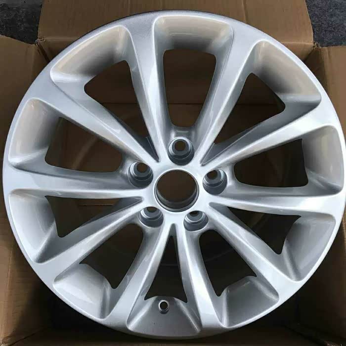 18款科鲁兹原厂轮毂