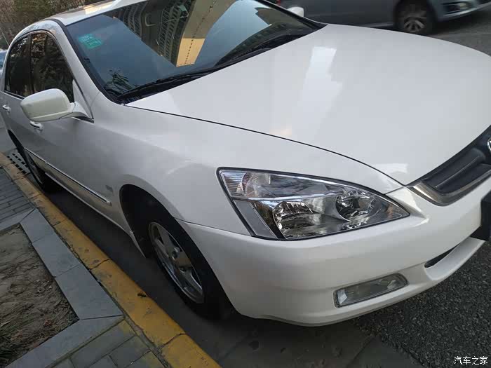 七代半24白色雅阁图