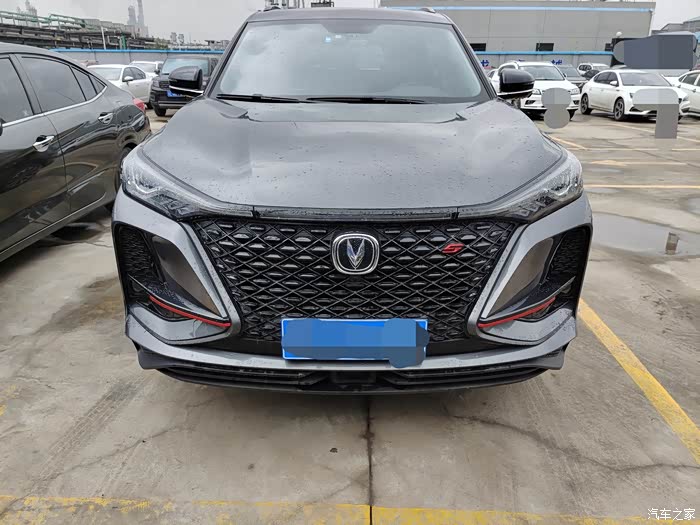 年轻霸气suv,绽放长安cs75plus.